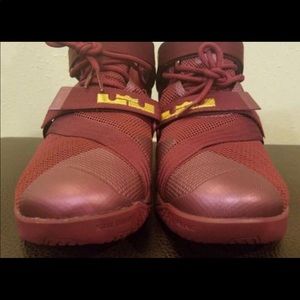 Nike LeBron Soldier 9 - Size 12